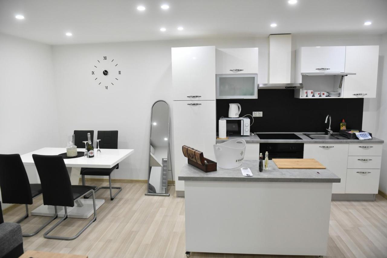 Apartman Lucia Ðakovo Dış mekan fotoğraf