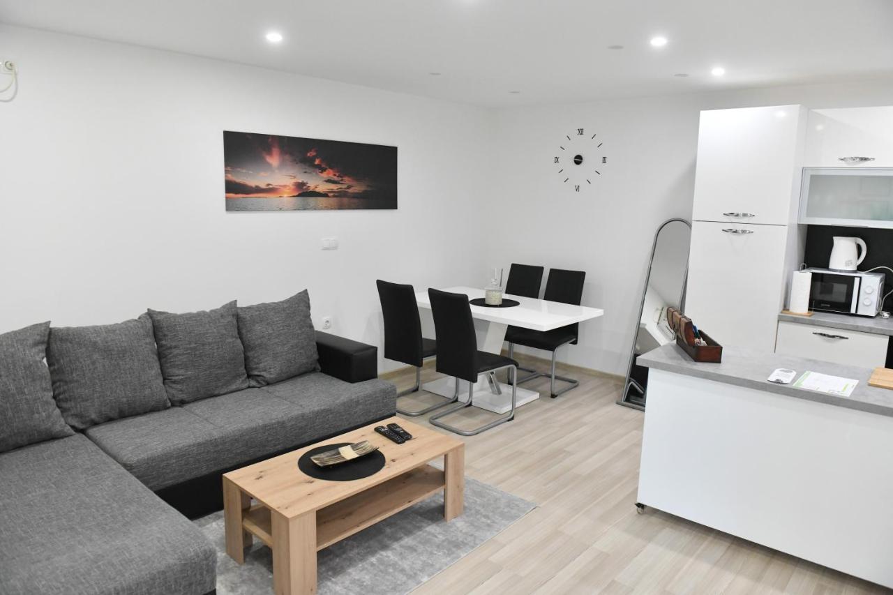Apartman Lucia Ðakovo Dış mekan fotoğraf