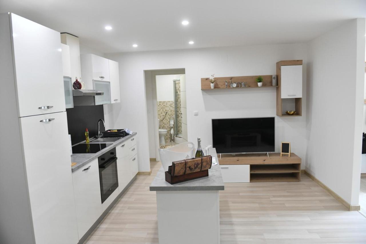 Apartman Lucia Ðakovo Dış mekan fotoğraf